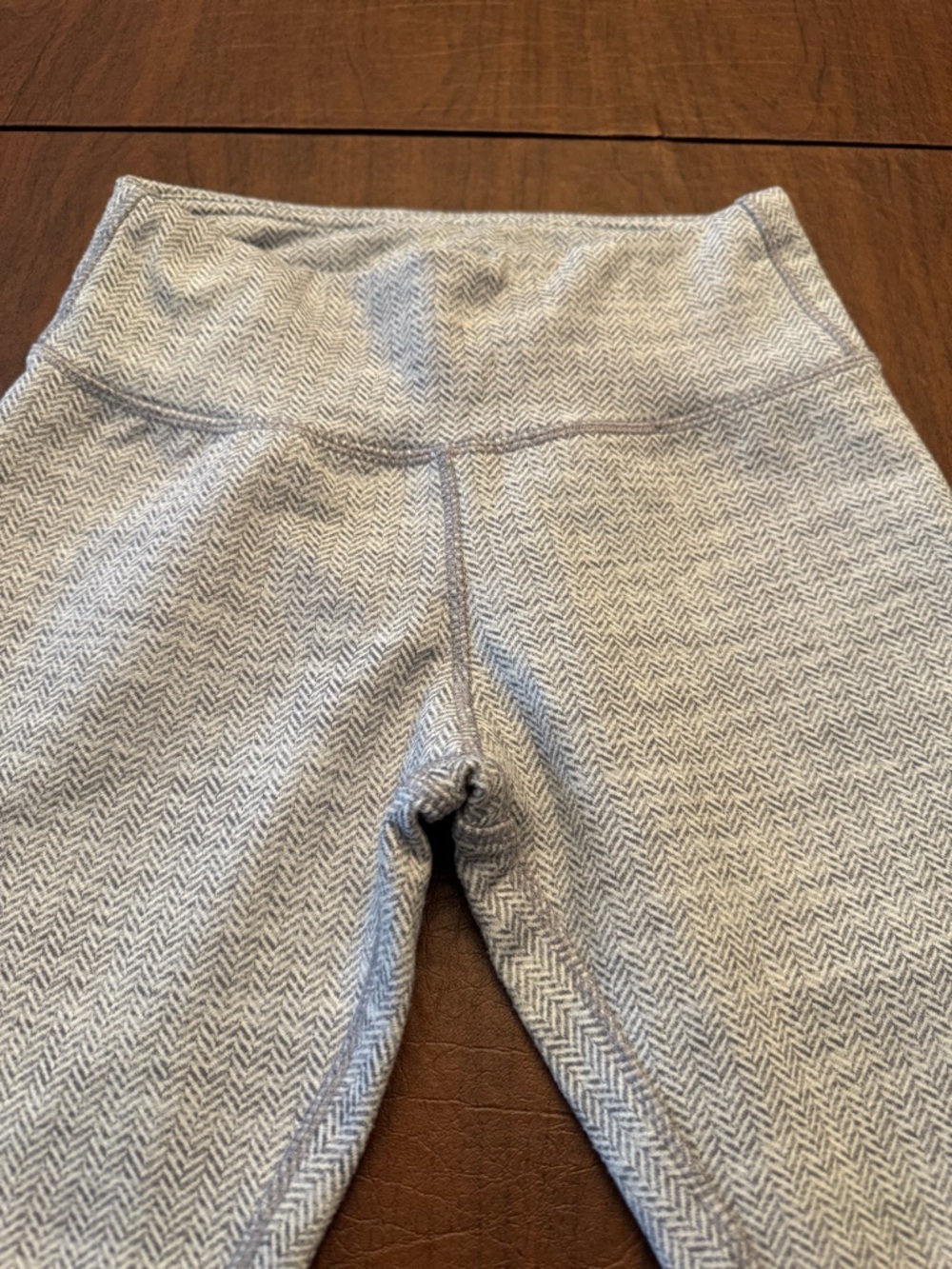 Kyodan High Rise Herringbone Leggings | Grey/White | Size XS | Athletic Wear